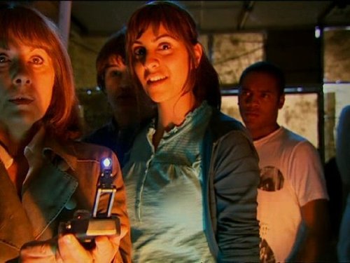 Still of Elisabeth Sladen, Daniel Anthony, Tommy Knight and Anjli Mohindra in The Sarah Jane Adventures (2007)