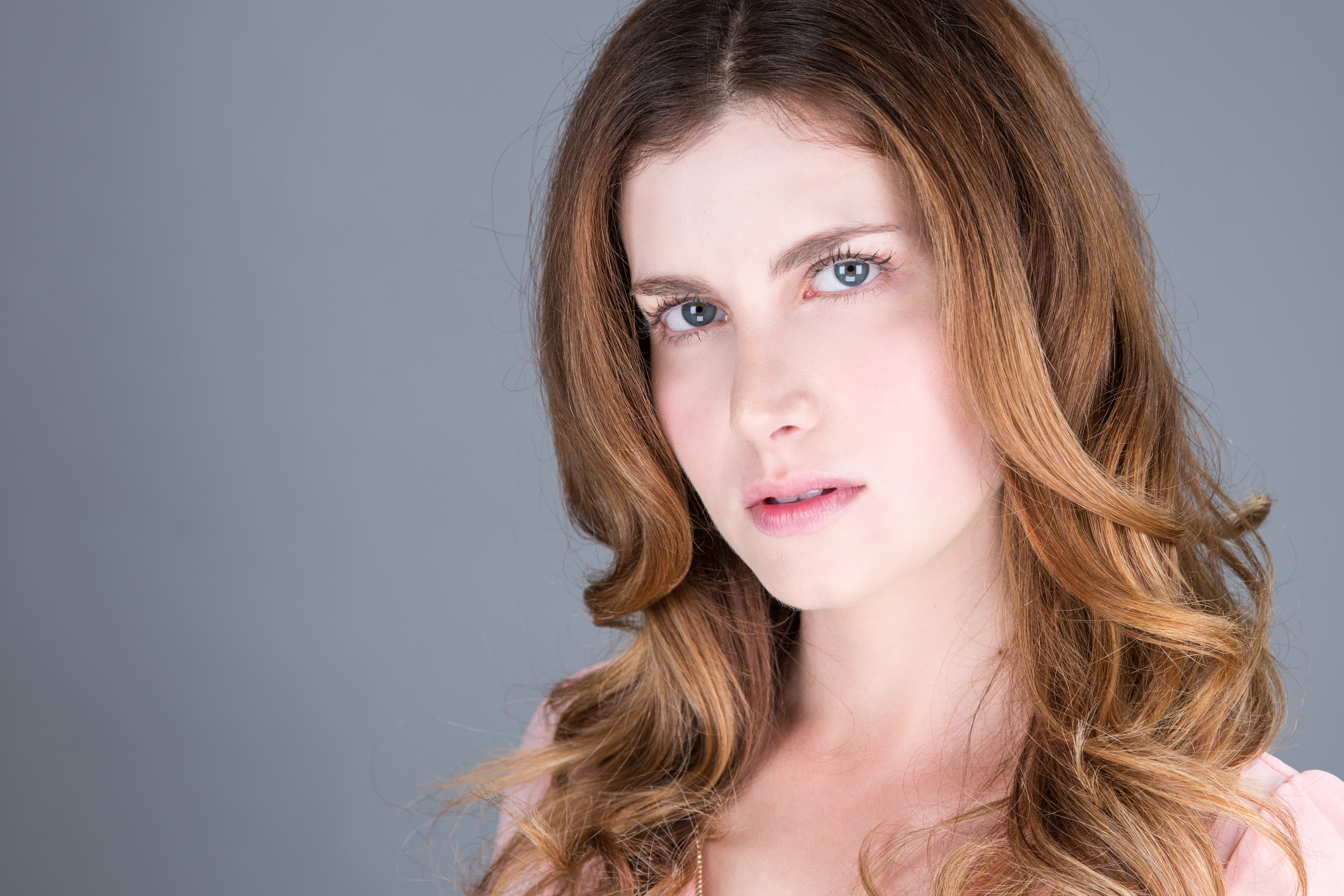 Cole Phoenix Theatrical Headshot. Actress, Artist-Singer/Songwriter, Writer, Scriptwriter and Producer.