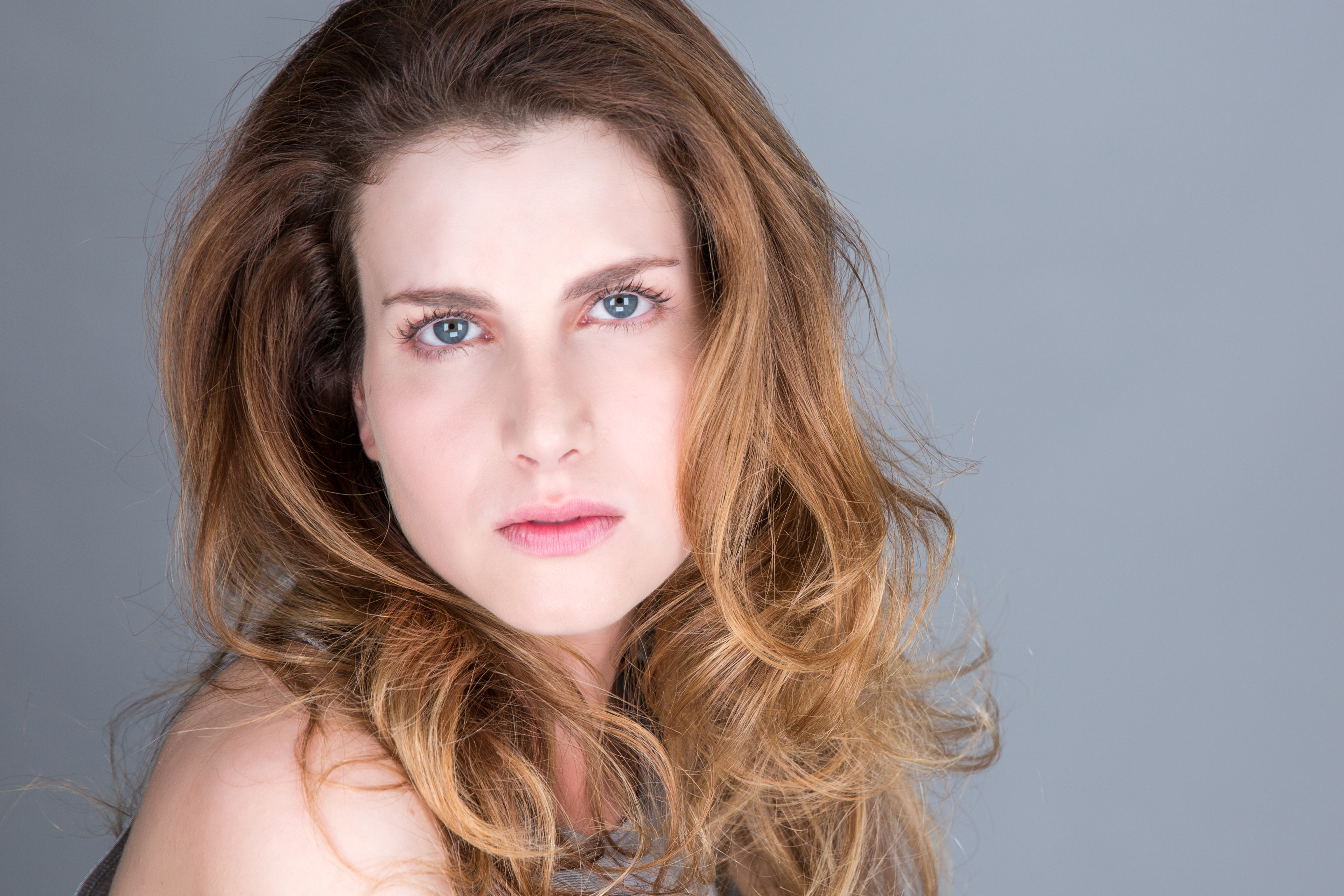 Cole Phoenix Theatrical Headshot. Actress, Artist-Singer/Songwriter, Writer, Script-Writer, Producer.