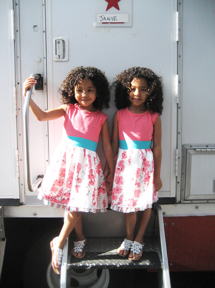 Anais and Mirabelle Lee as Janie in Blood Ties