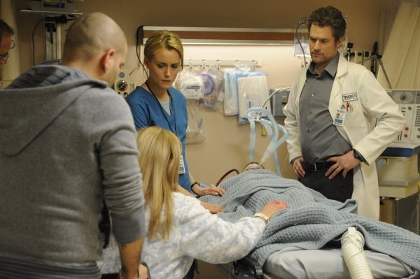 Still of James Van Der Beek, Guillermo Díaz, James Tupper and Taylor Schilling in Mercy (2009)