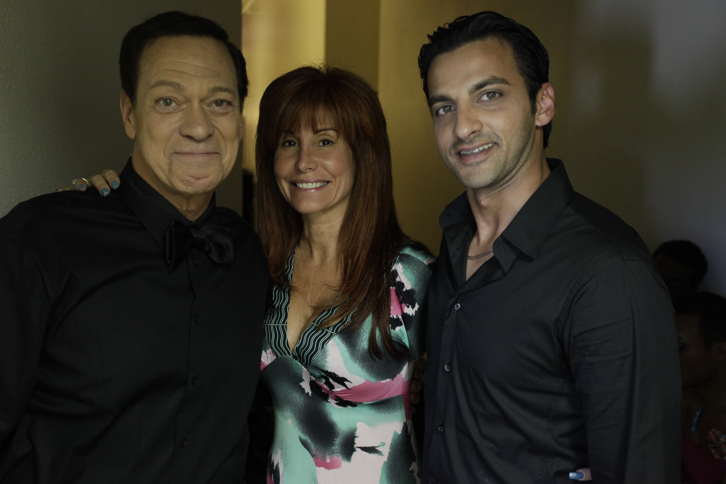 From left...Joe Piscopo,Suzanne Delaurentiis,Maxwell Ford on set of HOW SWEET IT IS