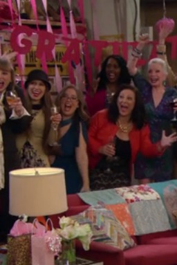 Still of Anne Davanni in 2 Broke Girls Sophie's Bridal Shower episode