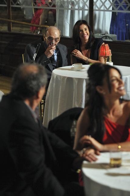 Still of Sofía Vergara and Ed O'Neill in Moderni seima (2009)