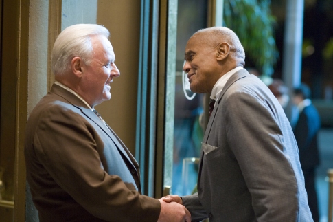 Still of Anthony Hopkins and Harry Belafonte in Bobby (2006)