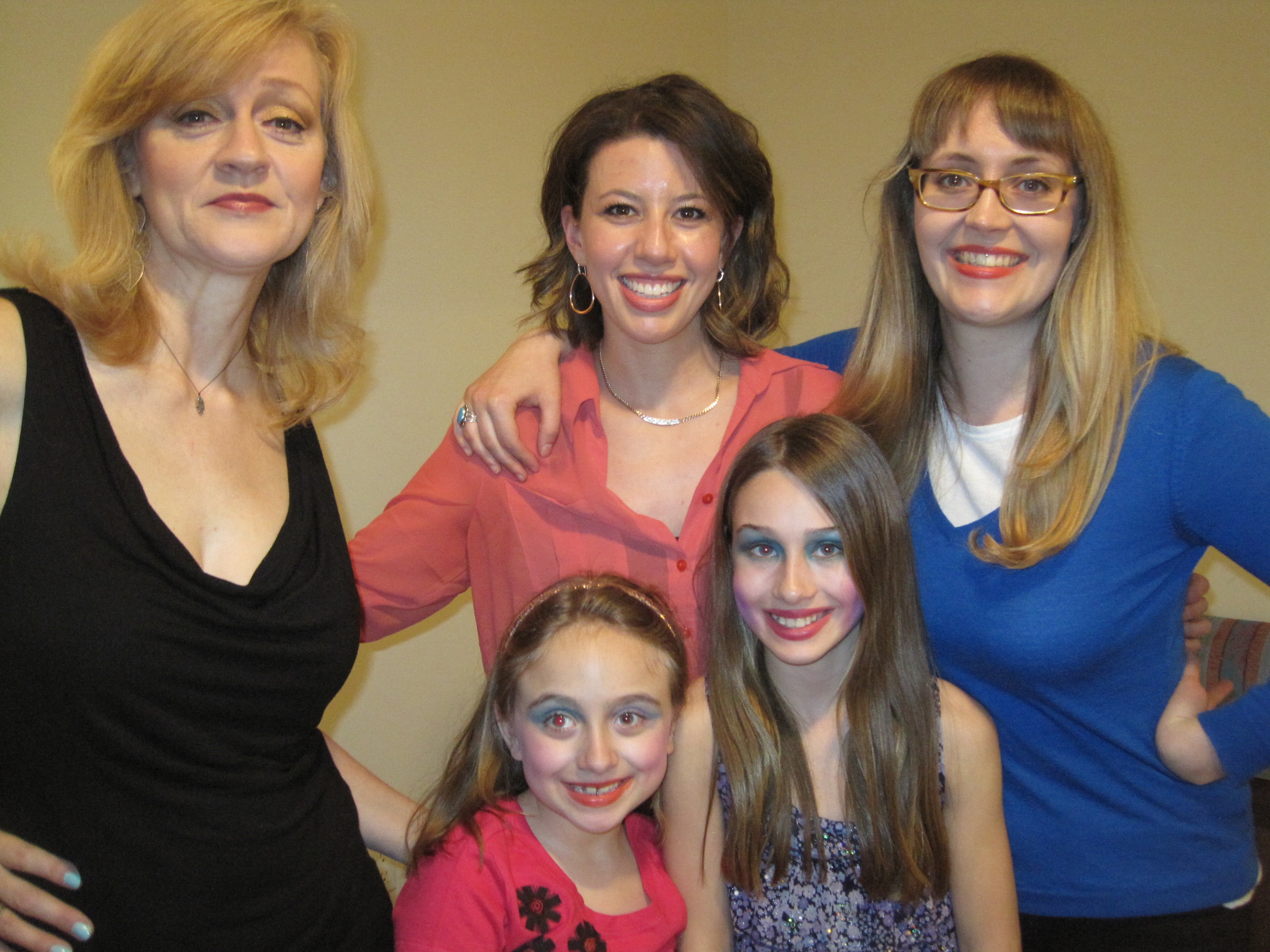Kylie with the cast of Sitting on Babies webseries -Jane Blass, writers/stars Brooke Jacob & Becky Whittemore, and Megan Trageser.