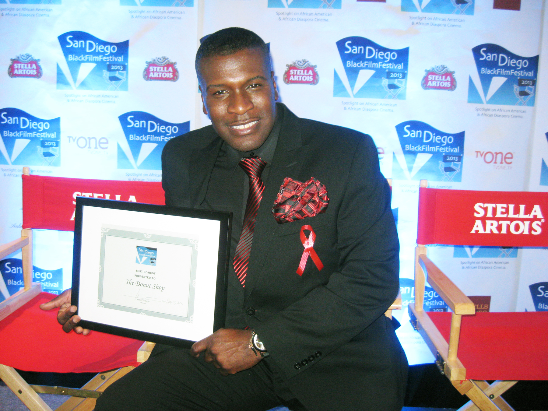 Filmmaker Umari Jason takes Best Comedy Award at SDBFF.