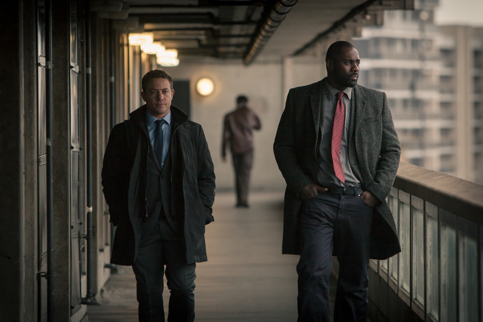 Still of Idris Elba and Warren Brown in Luther (2010)