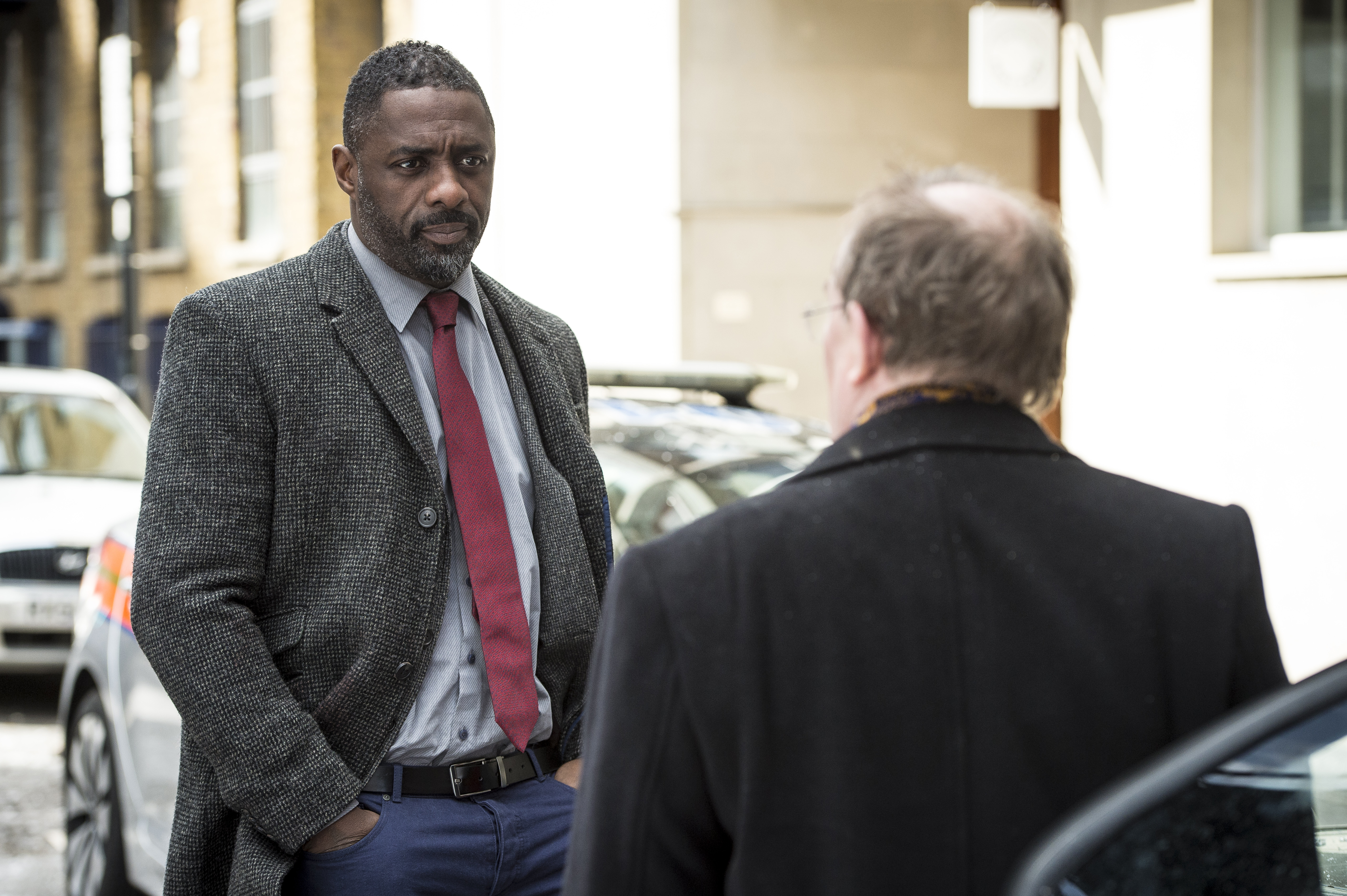 Still of Dermot Crowley and Idris Elba in Luther (2010)