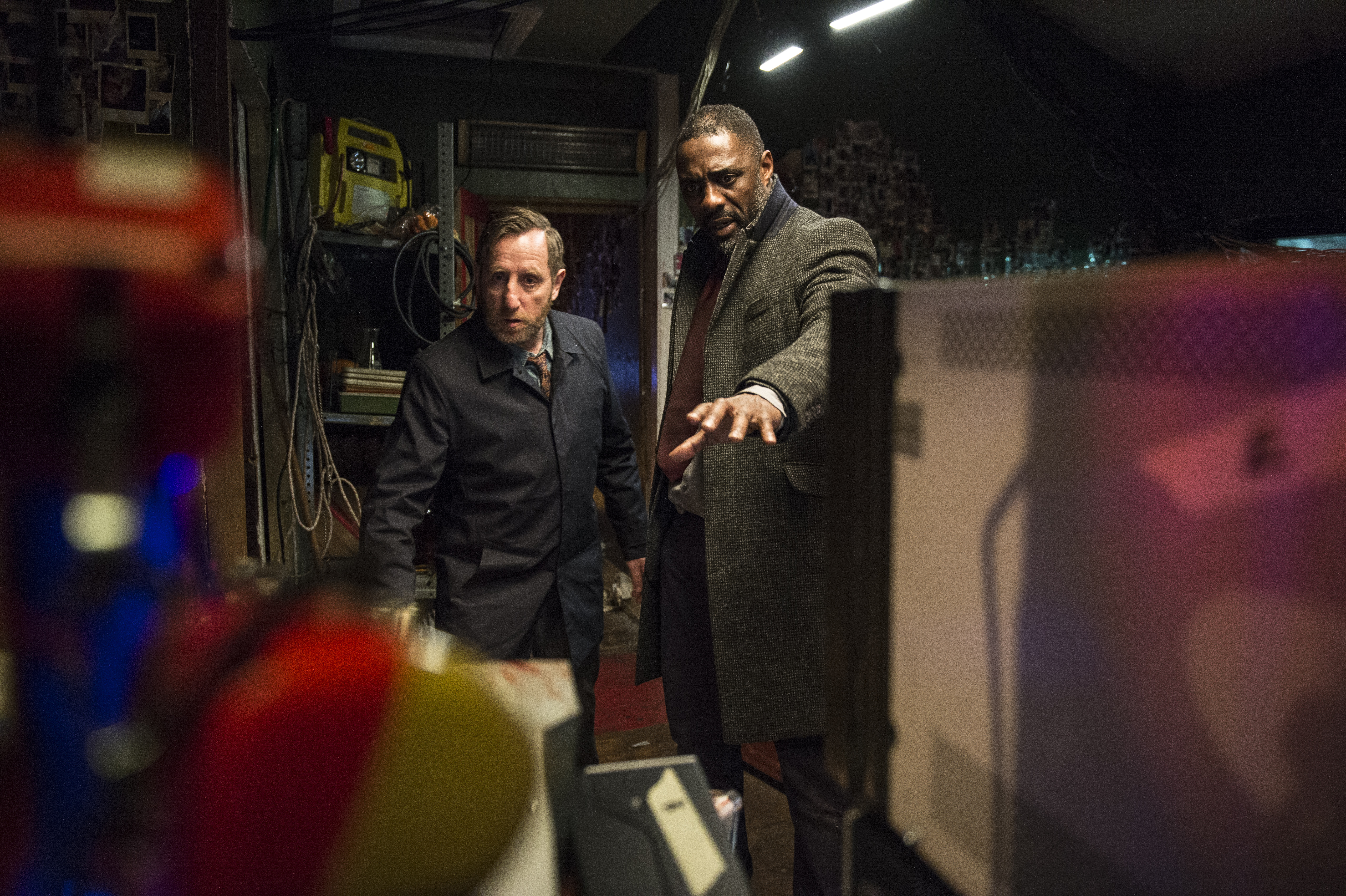 Still of Idris Elba and Michael Smiley in Luther (2010)