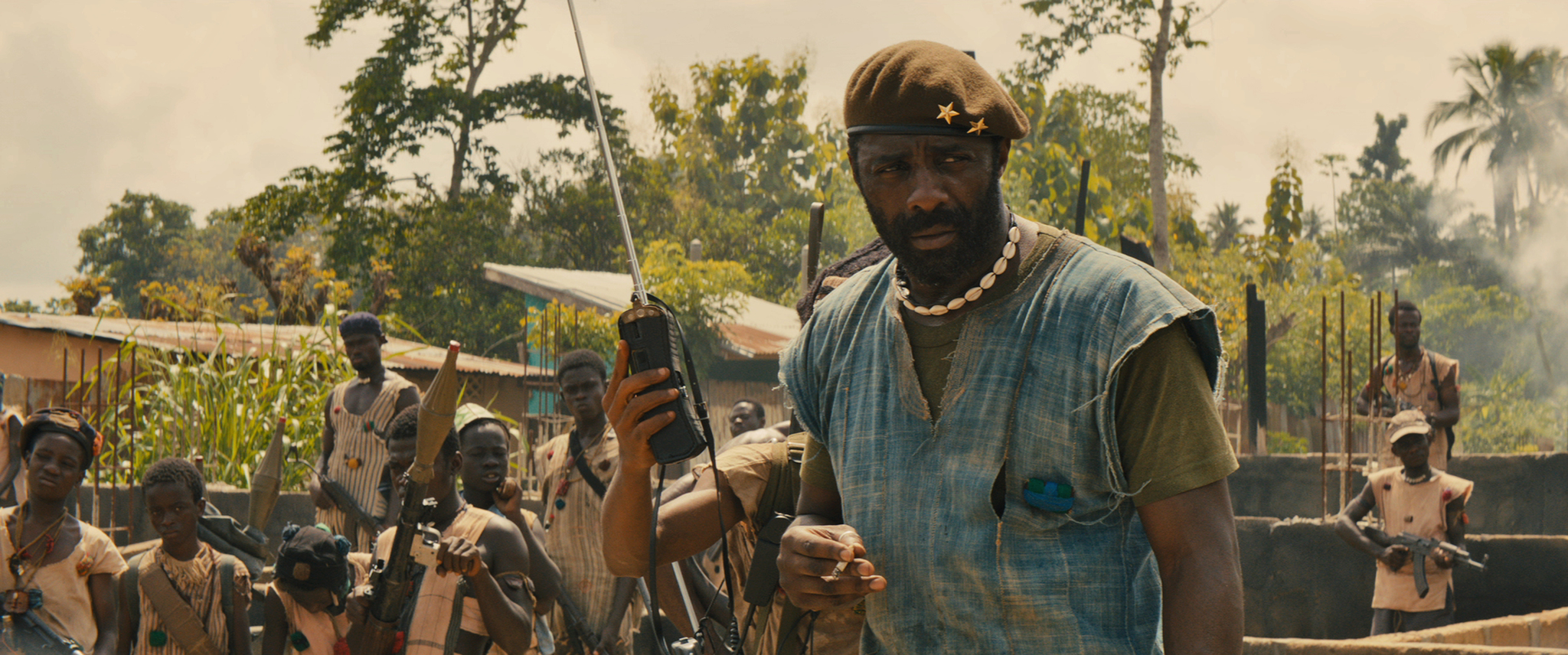 Still of Idris Elba in Beasts of No Nation (2015)
