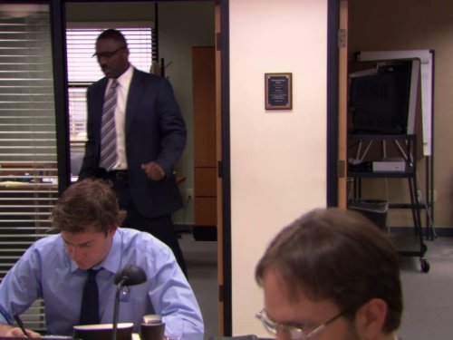 Still of Idris Elba, Rainn Wilson and John Krasinski in The Office (2005)