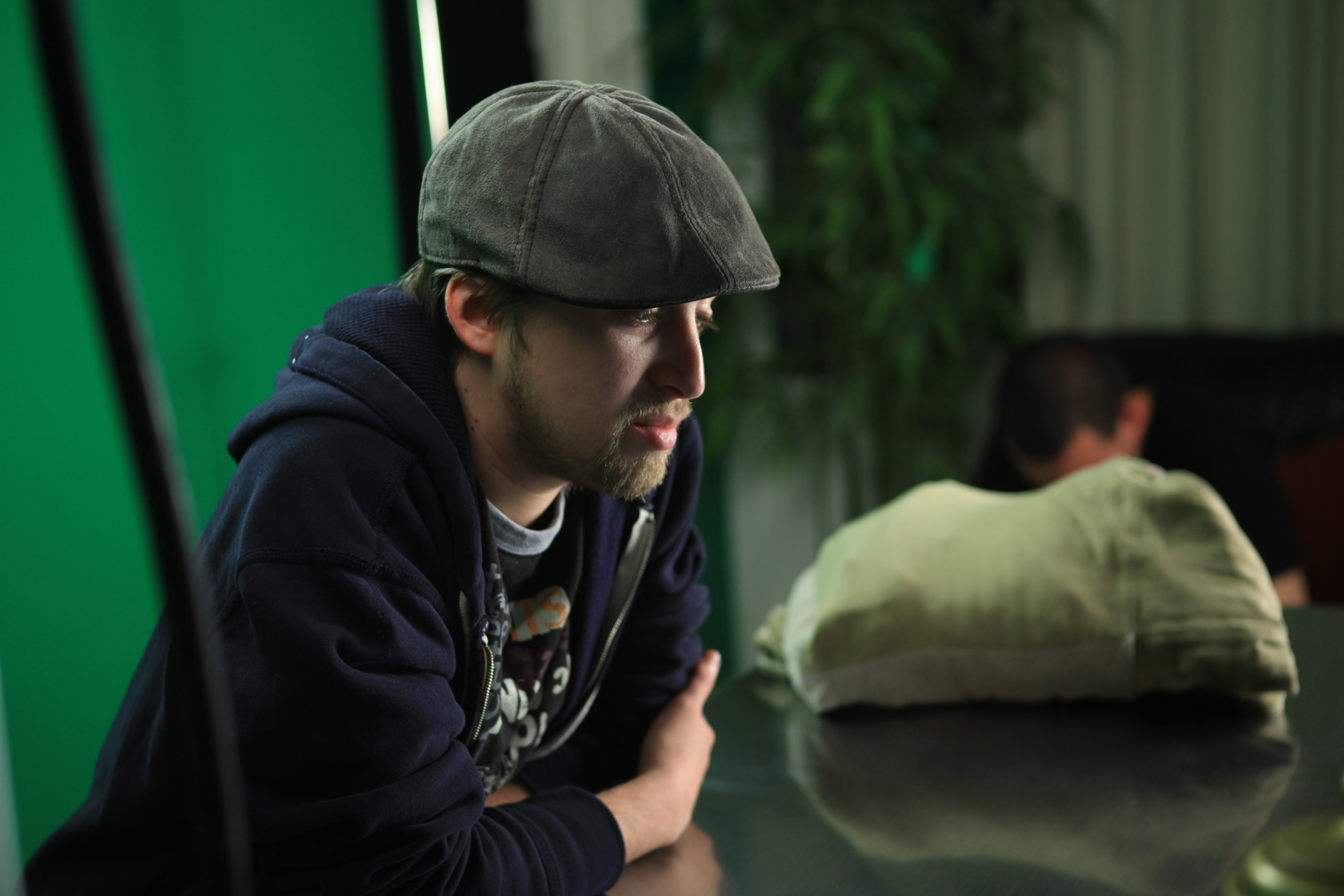 on the set of Mindless production