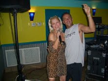 Unique Casting's Kay Duncan singing live at Oceans 11 Hollywood. The male pictured is an unknown fan.