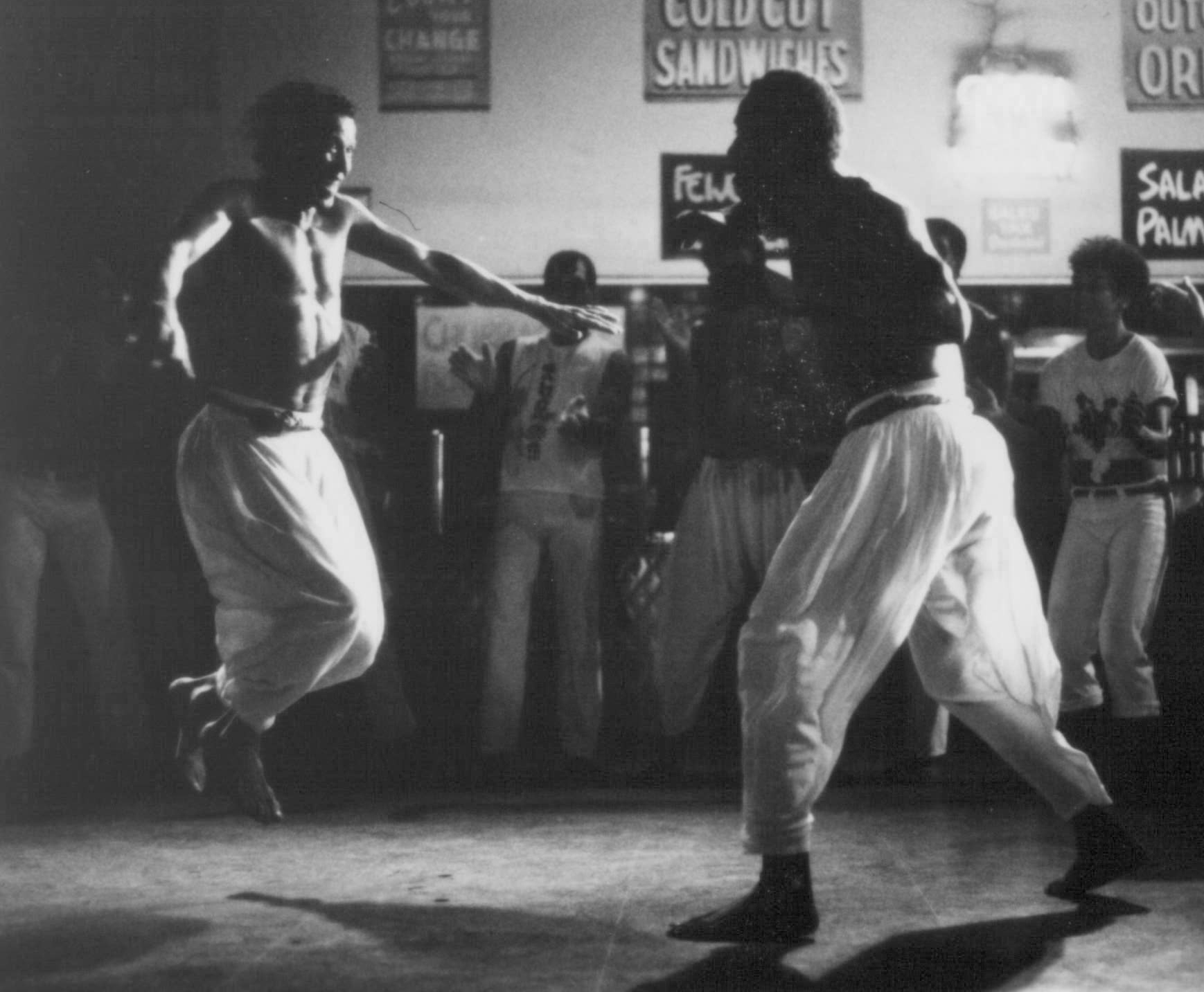 Still of Jason Gedrick, Troy Byer and Alexis Cruz in Rooftops (1989)