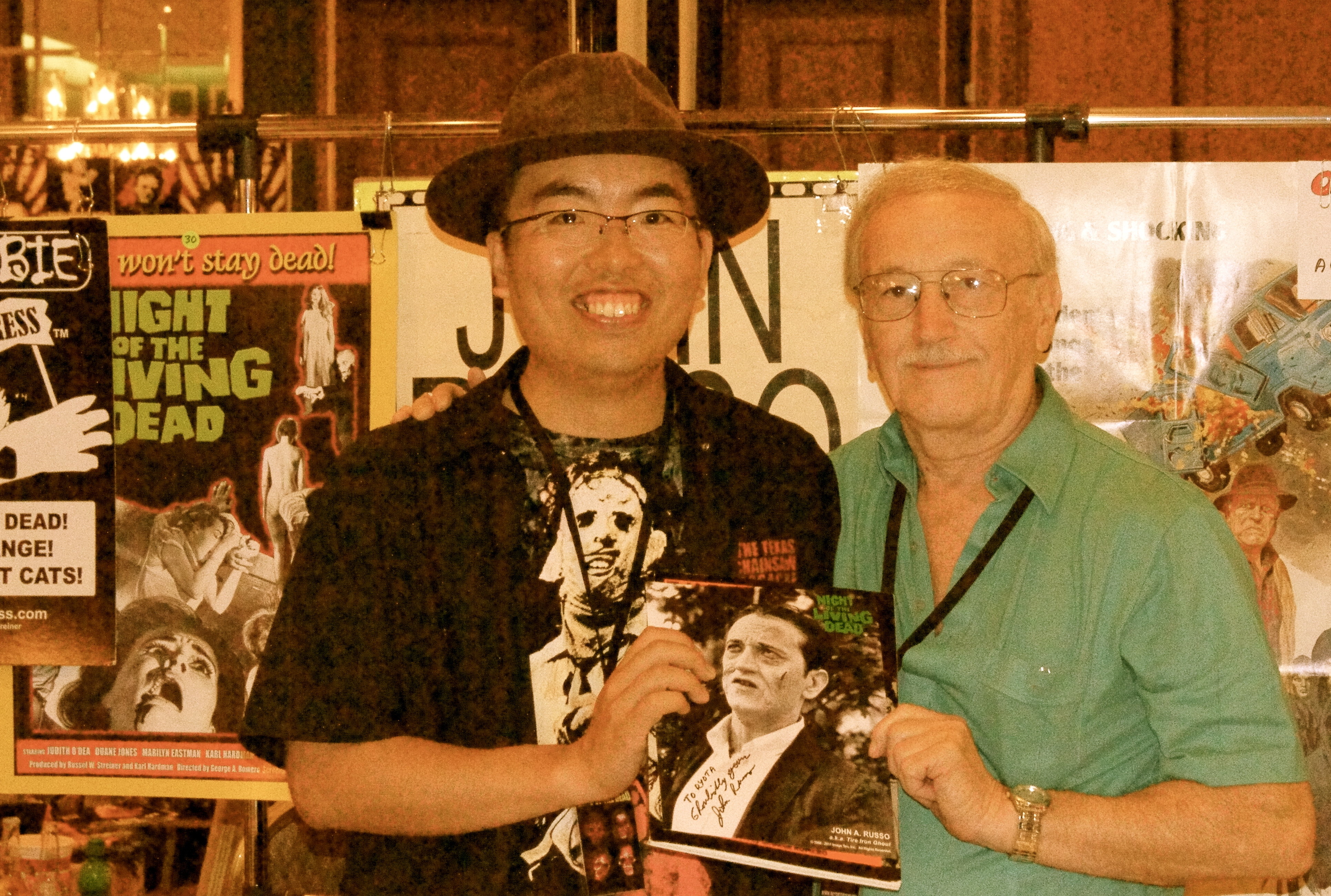 John A. Russo(right) who is the co-creator of the 1968 classical zombie film Night of the Living Dead and the Corman Award winner, Japanese filmmaker Ryota Nakanishi who is the film editor of the 2013 bestseller Japanese film ''The Rakugo-Movie.''