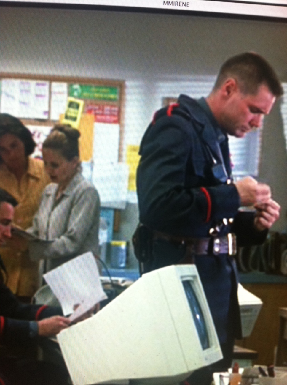 Me, Myself & Irene / the office scene with Jim Carrey