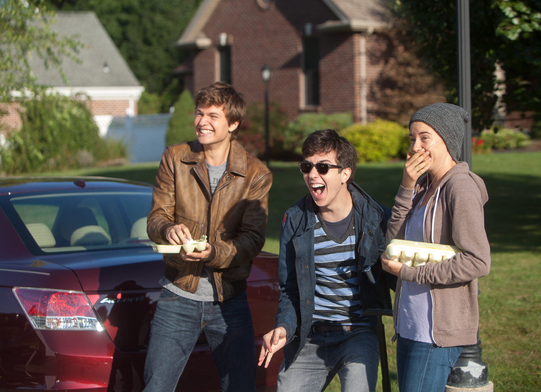 Still of Shailene Woodley, Nat Wolff and Ansel Elgort in Del musu likimo ir zvaigzdes kaltos (2014)