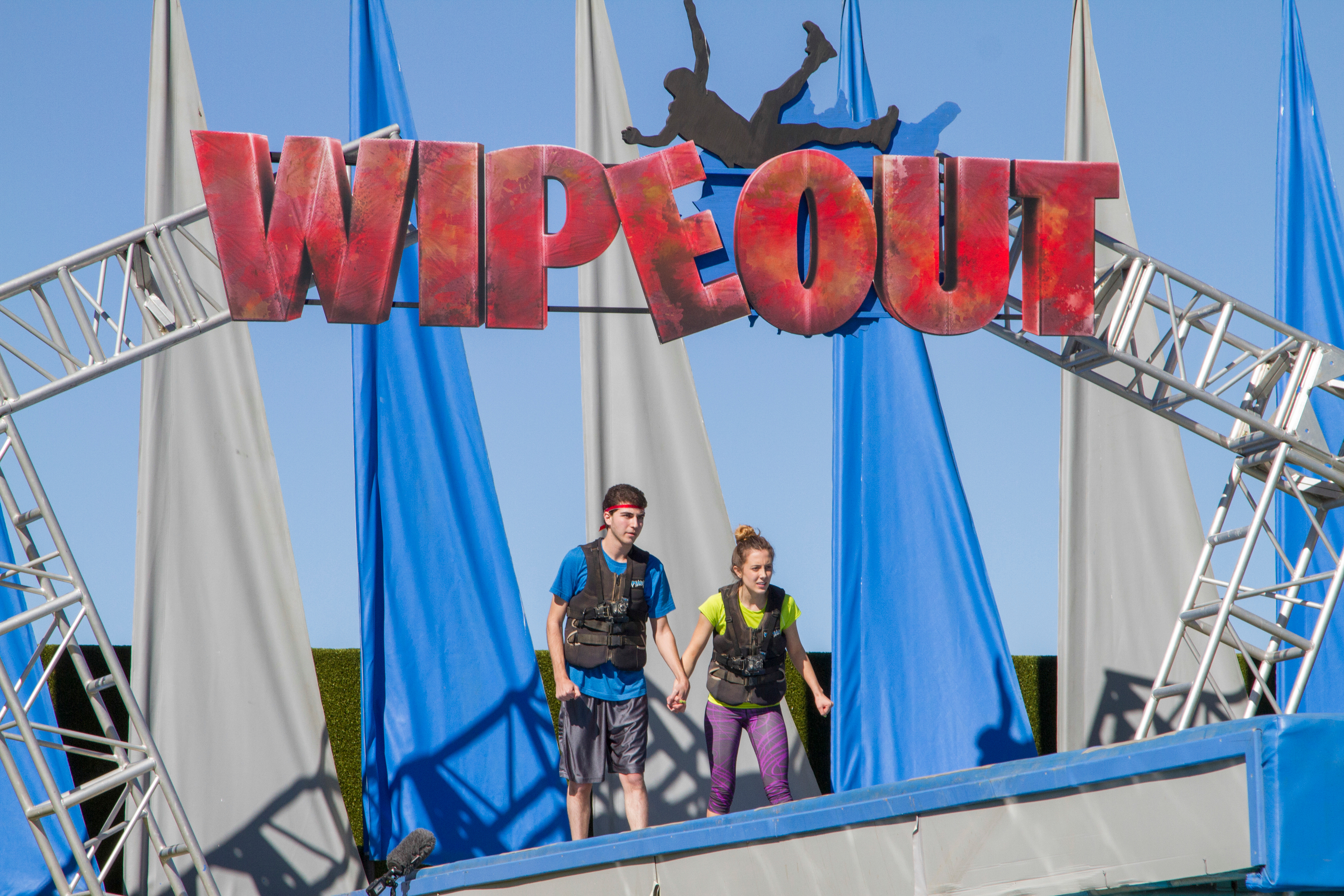 Wipeout - Blind Date: Even Blinder