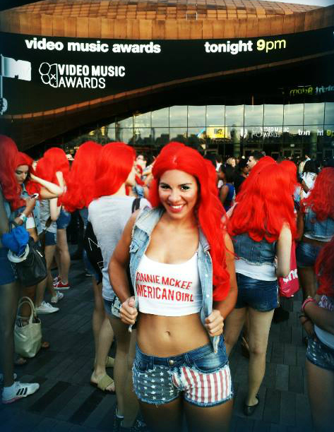 MTV Video Music Awards 2013 Red Carpet Performance for the Bonnie McKee Single 