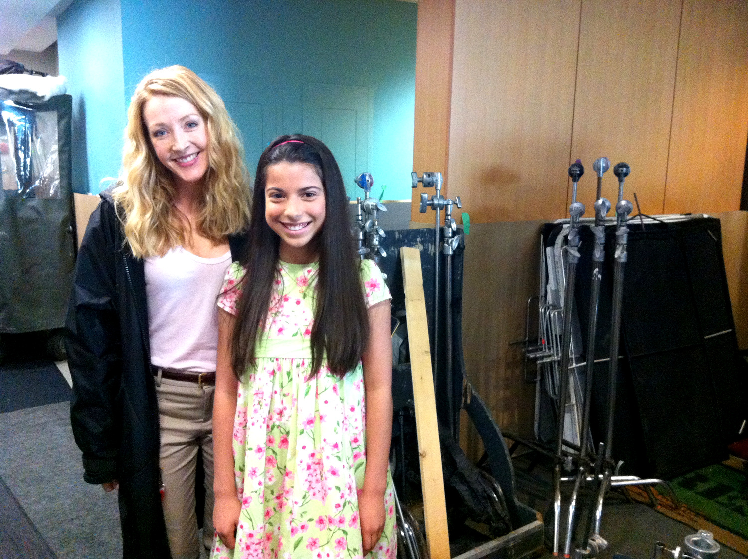 Corale and Jennifer Finnigan on the set of Baby Sellers