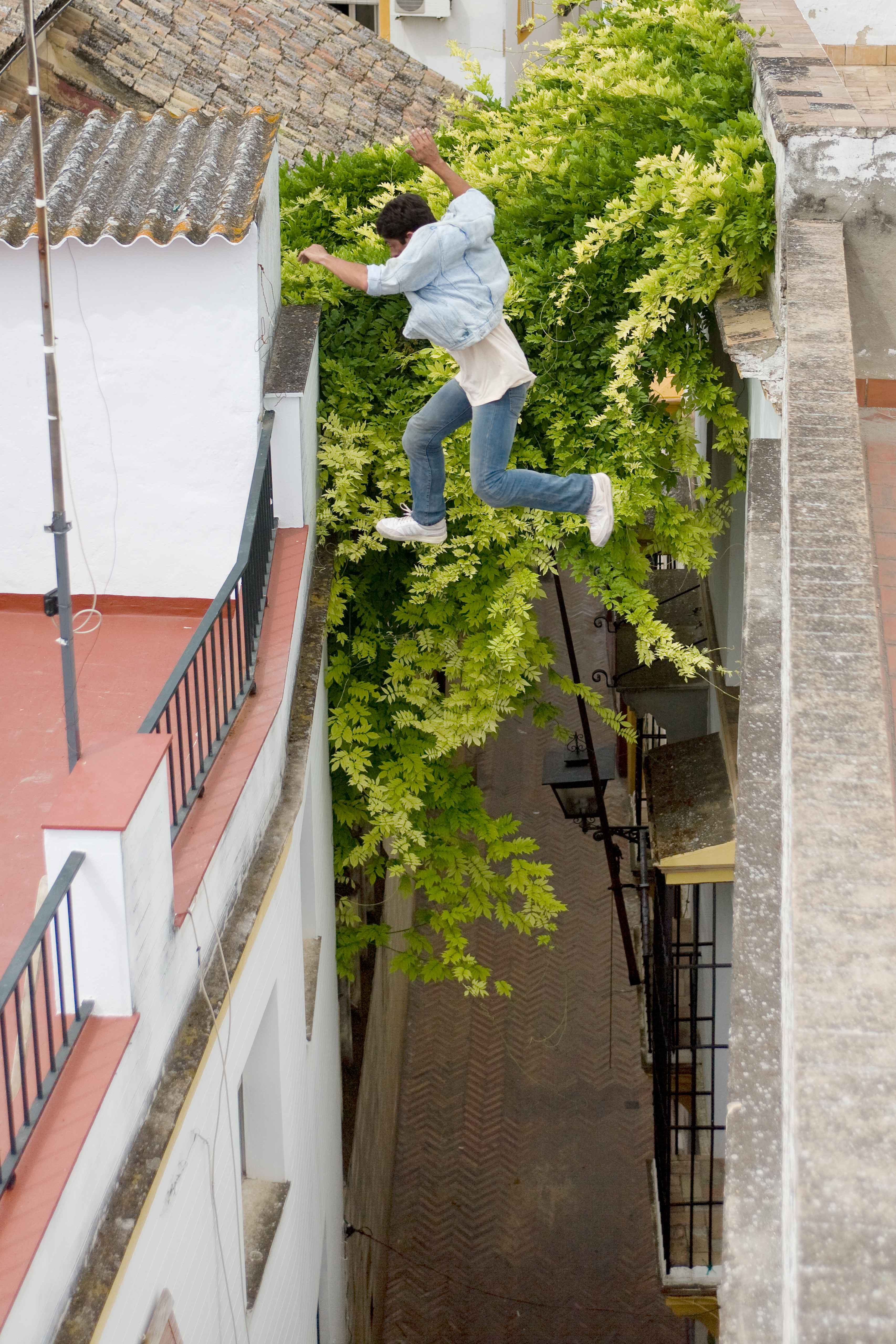 Grupo 7 Mario Casas - Stunt Double