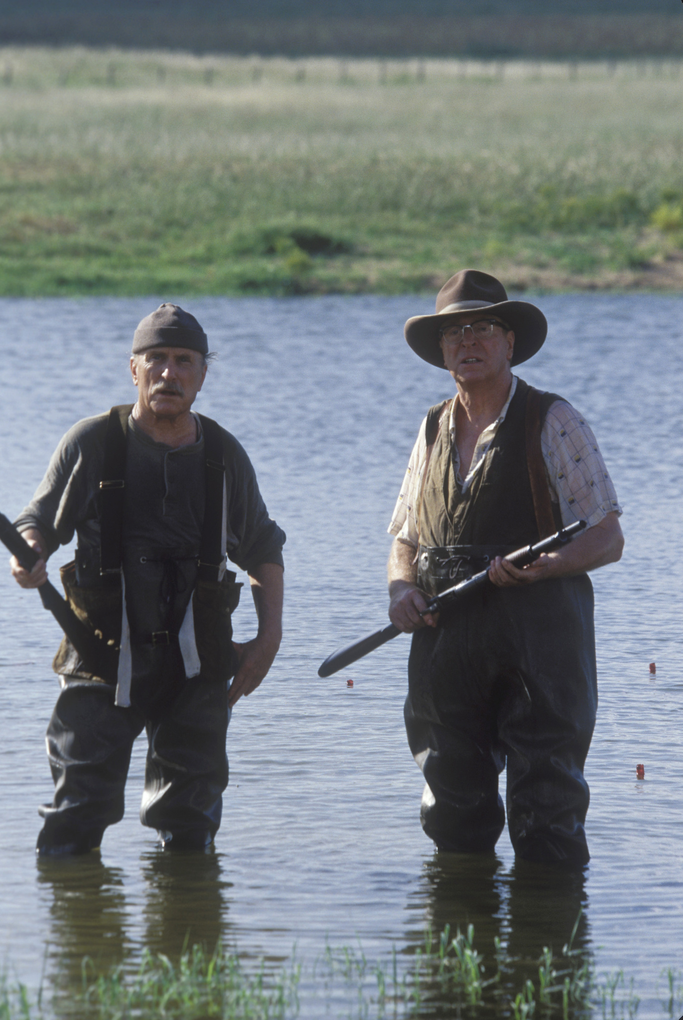 Still of Michael Caine and Robert Duvall in Secondhand Lions (2003)