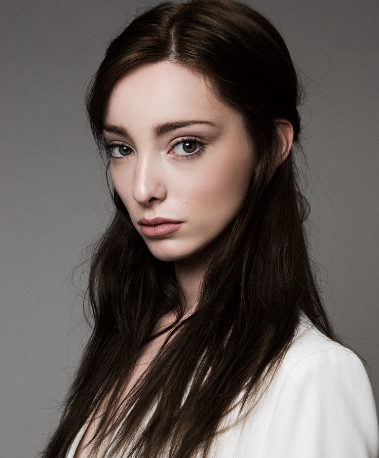 Emma Dumont