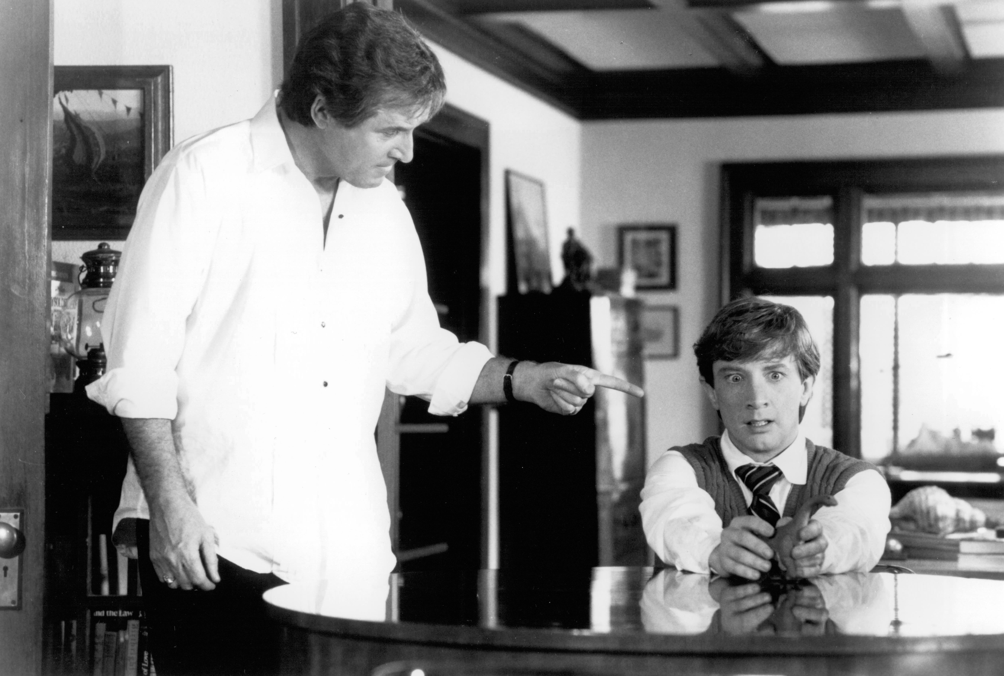 Still of Charles Grodin and Martin Short in Clifford (1994)