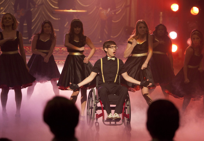 Still of Lea Michele, Dianna Agron, Kevin McHale, Jenna Ushkowitz, Amber Riley and Heather Morris in Glee (2009)
