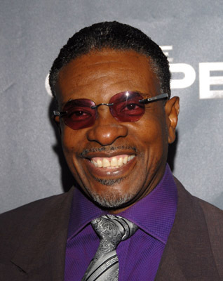 Keith David at event of The Cape (2011)