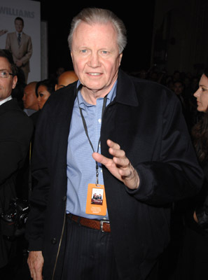 Jon Voight at event of Seni vilkai (2009)