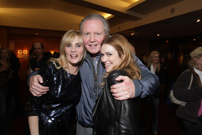 Jon Voight, Marie-Josée Croze and Emmanuelle Seigner at event of Skafandras ir drugelis (2007)