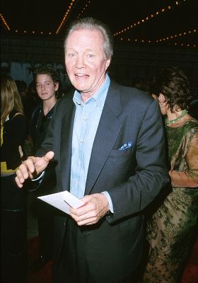 Jon Voight at event of The Cell (2000)