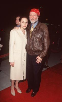 Jon Voight and Angelina Jolie at event of Playing by Heart (1998)