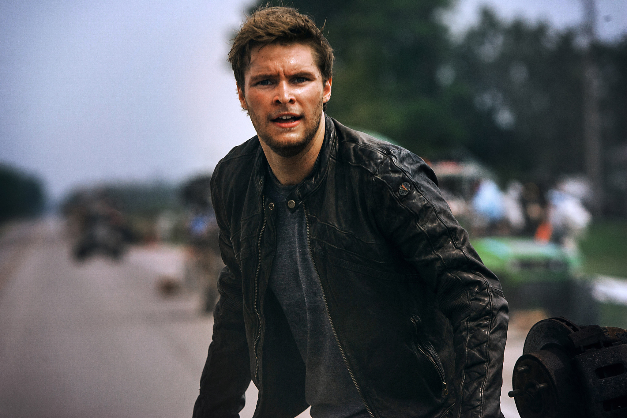 Still of Jack Reynor and Shane Dyson in Transformeriai: isnykimo amzius (2014)