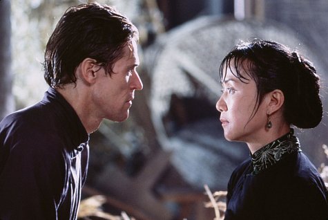 Still of Willem Dafoe and Luo Yan in Pavilion of Women (2001)