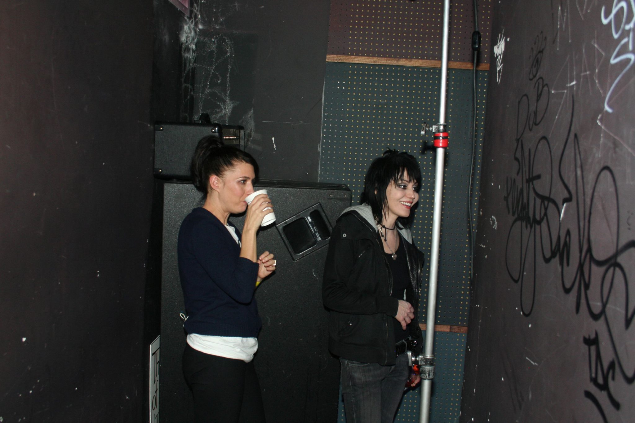Still of Joan Jett and Kathleen Hanna in The Punk Singer (2013)