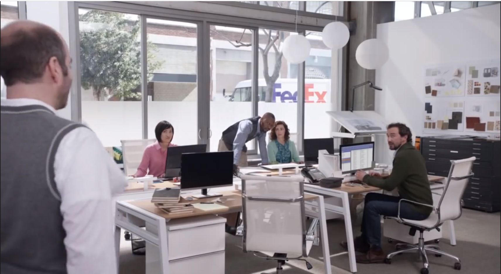 Geraldine Uy in FedEx One Rate Commercial