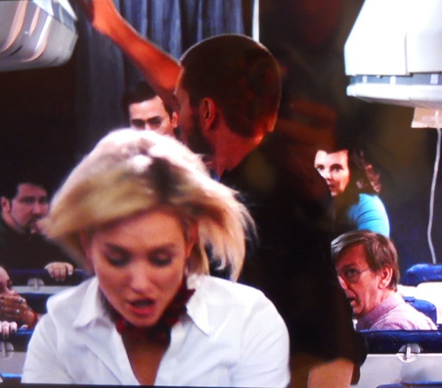 Still of Nicky Whelan, Han Soto, Chad Michael Murray, Ronnie Hooks and Gus Rhodes in Left Behind