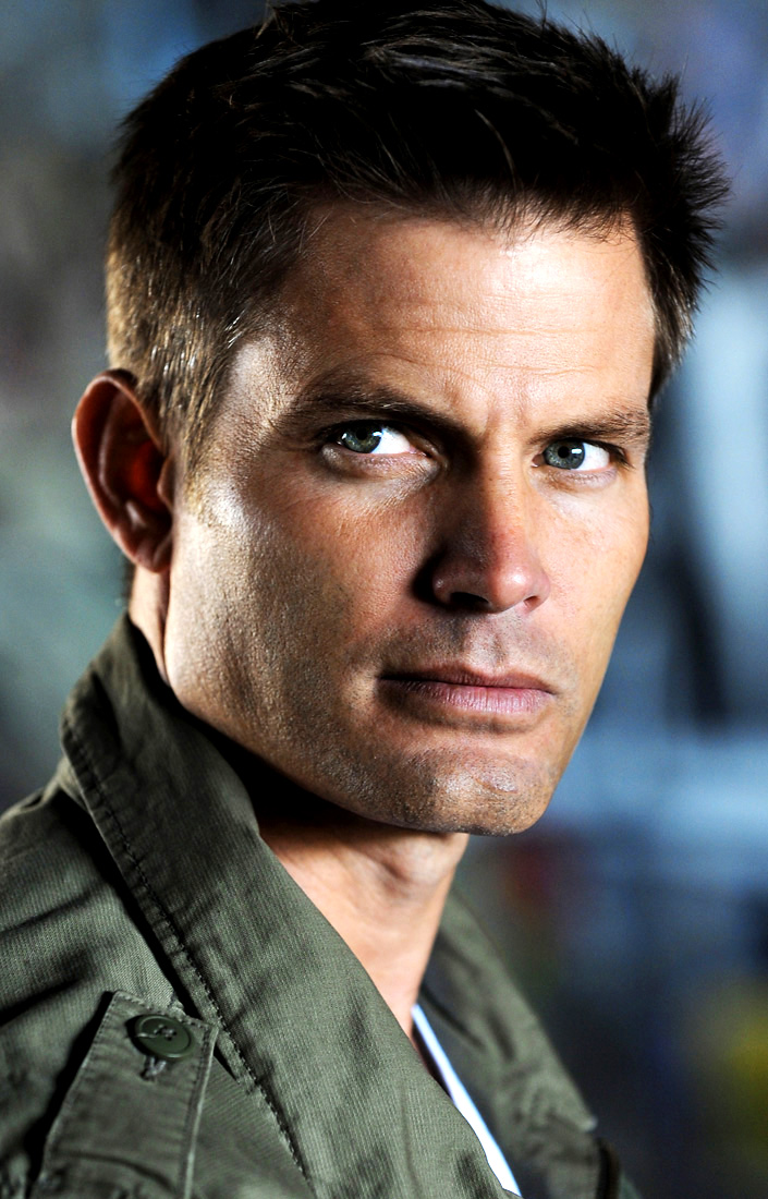 Casper Van Dien