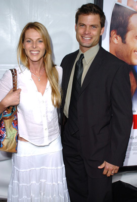 Casper Van Dien and Catherine Oxenberg at event of Ne anyta, o monstras (2005)