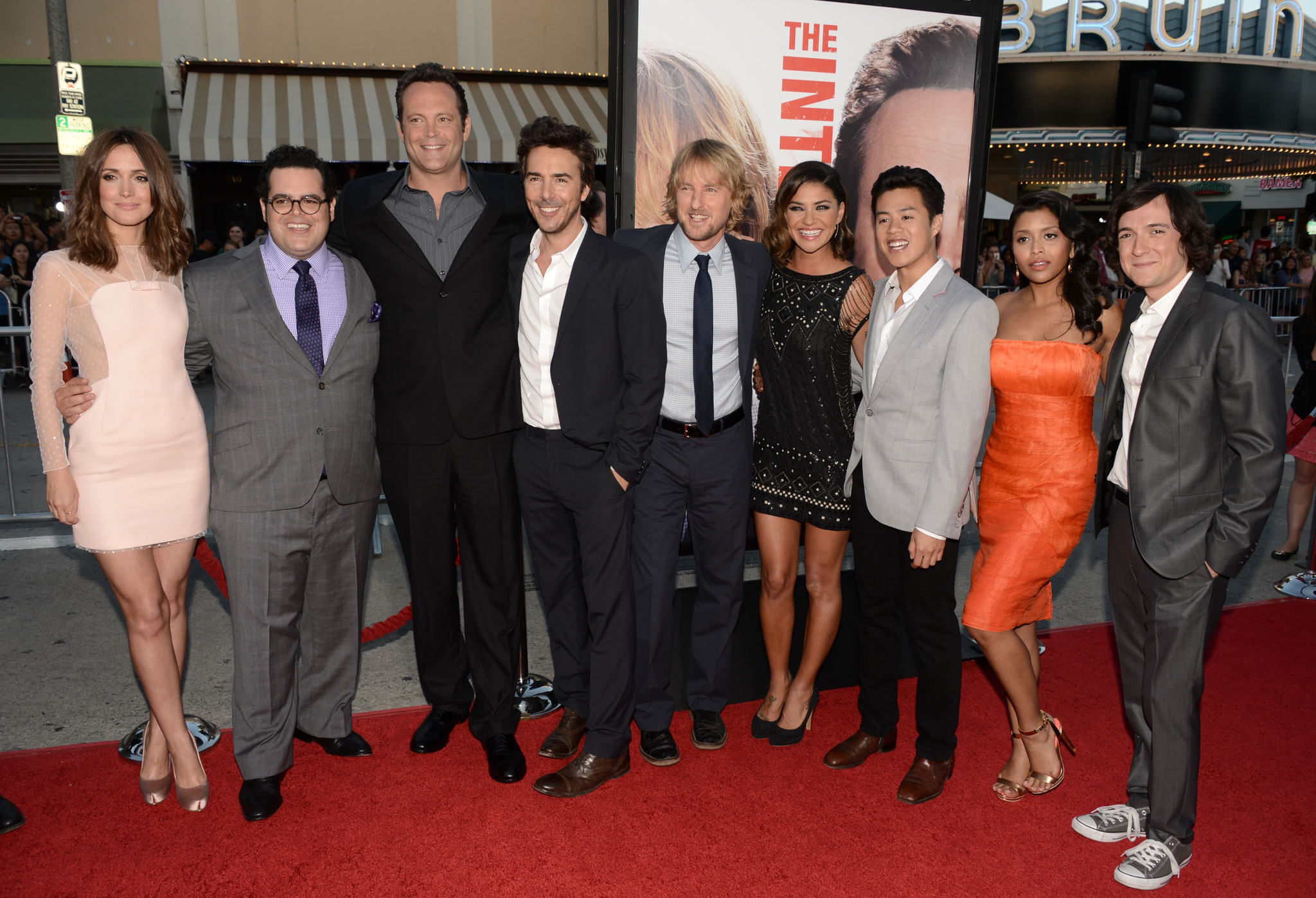 Vince Vaughn, Owen Wilson, Rose Byrne, Shawn Levy, Jessica Szohr, Josh Gad, Tiya Sircar, Josh Brener and Tobit Raphael at event of Praktikantai (2013)