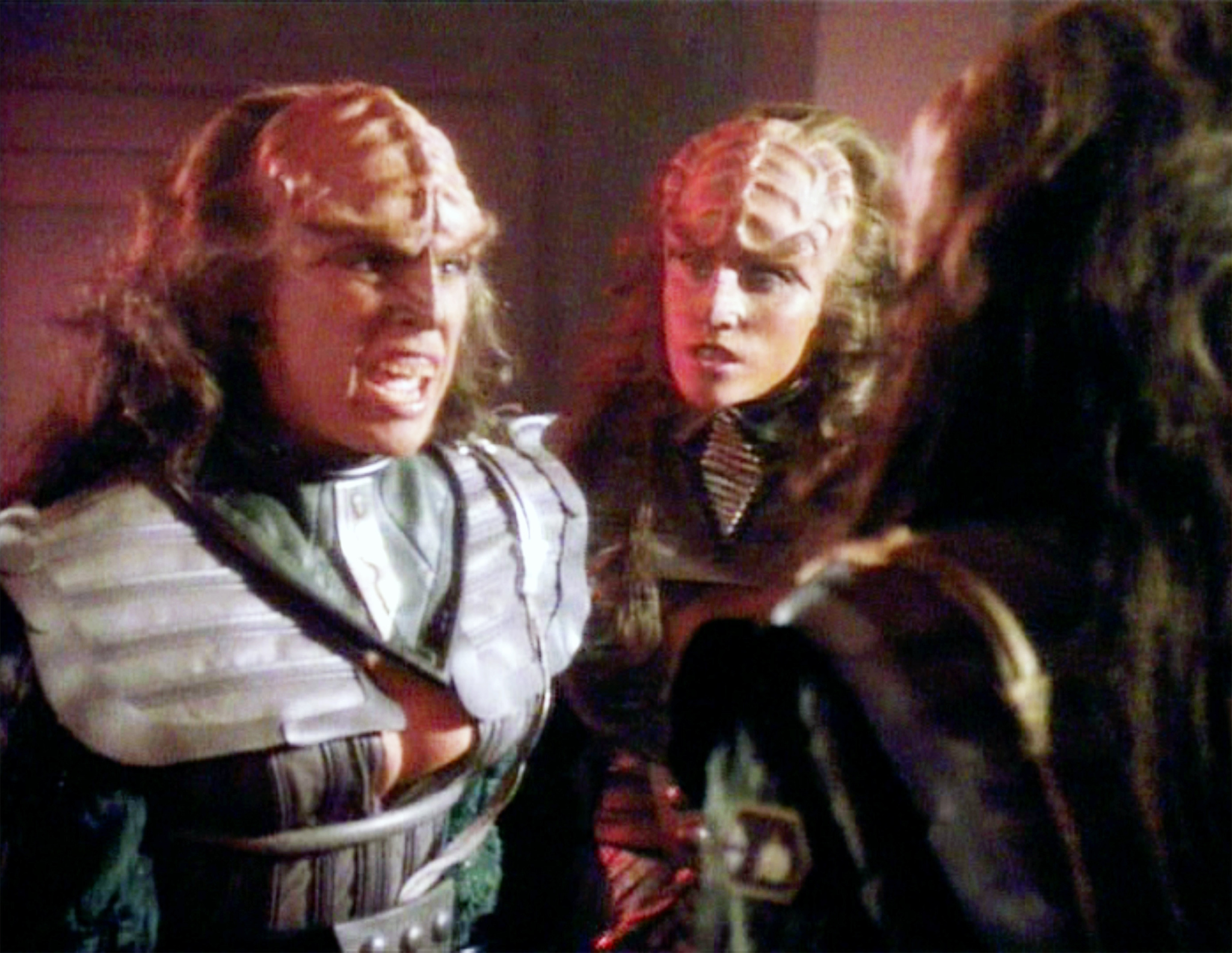 Still of Barbara March and Gwynyth Walsh in Star Trek: The Next Generation (1987)