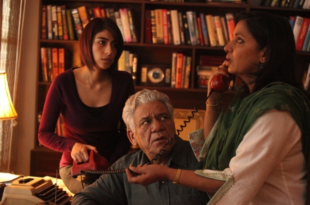 Still of Shabana Azmi, Om Puri and Meesha Shafi in The Reluctant Fundamentalist (2012)