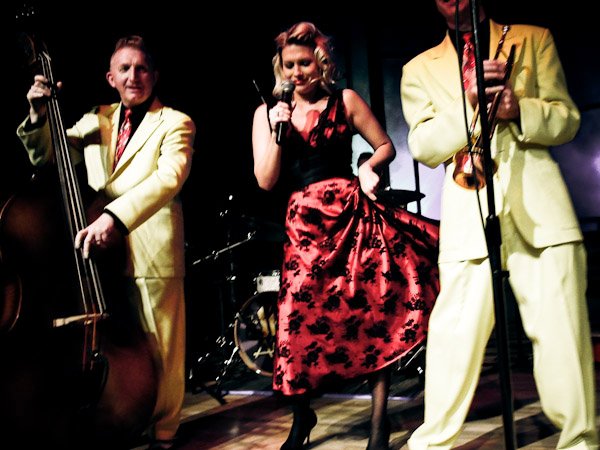 Singing with The Jive Aces