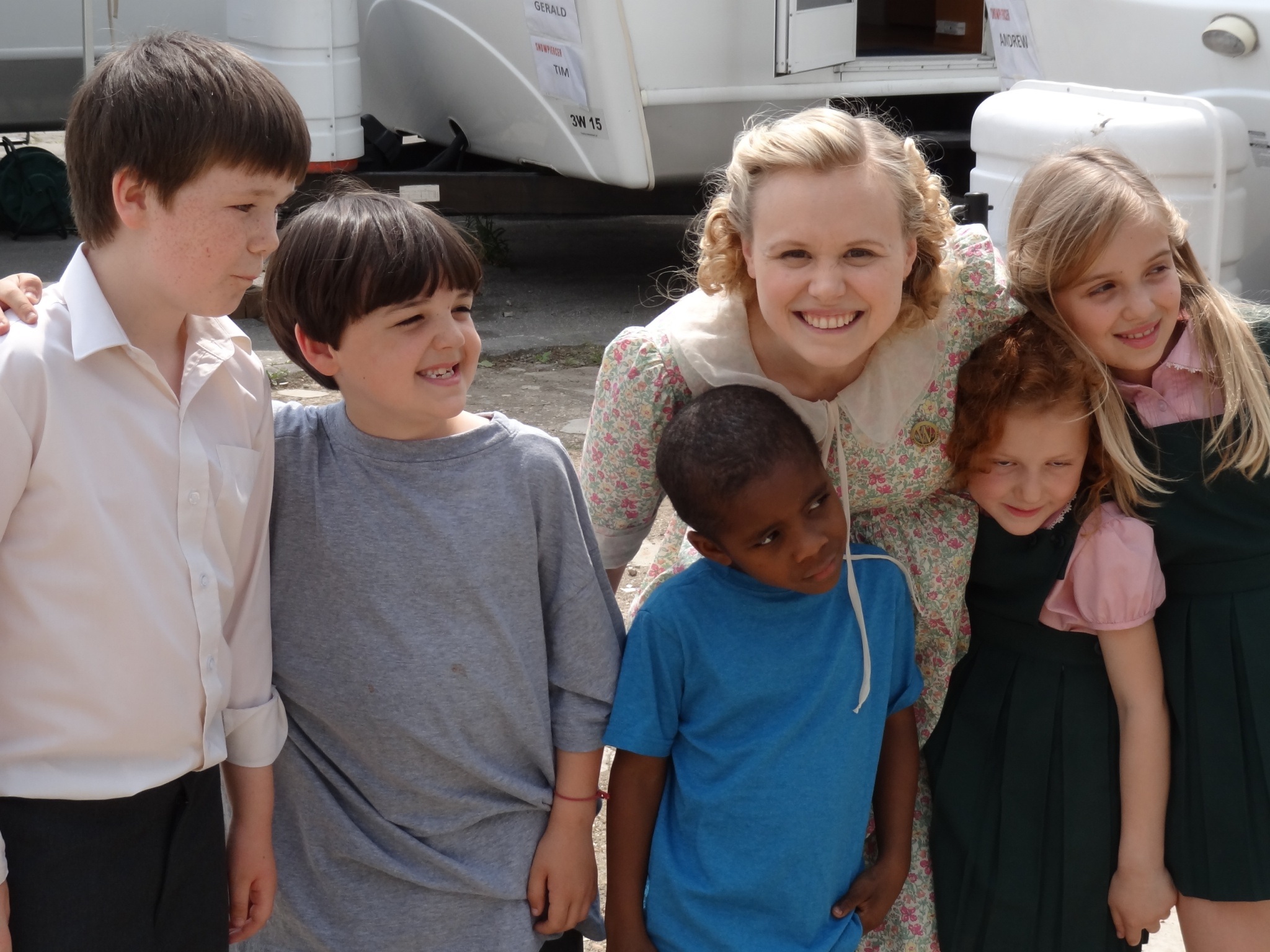 Sean Connor Renwick with Griffin Seymour, Marcanthonee Reis, Alison Pill, Luna Sophia Bar - Cohen (Snowpiercer)