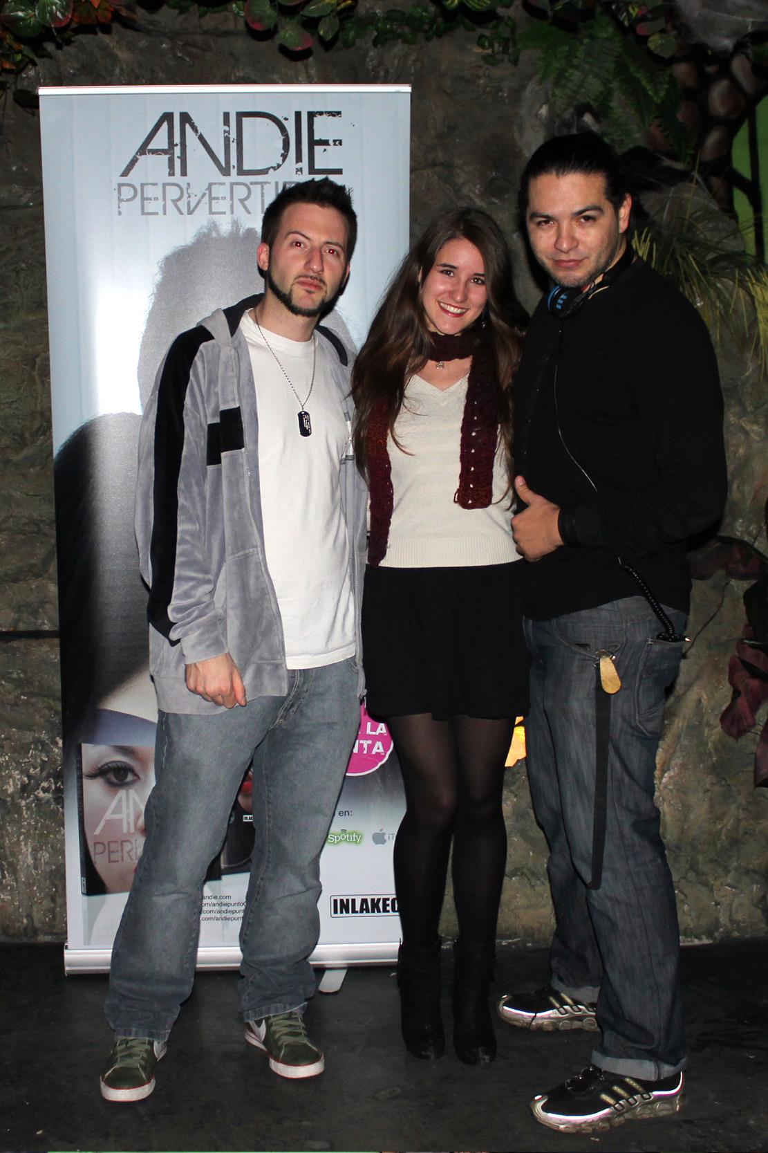 Photocall at the premiere of Andie's and Say's singles. With Dj Kun and Juanito Say