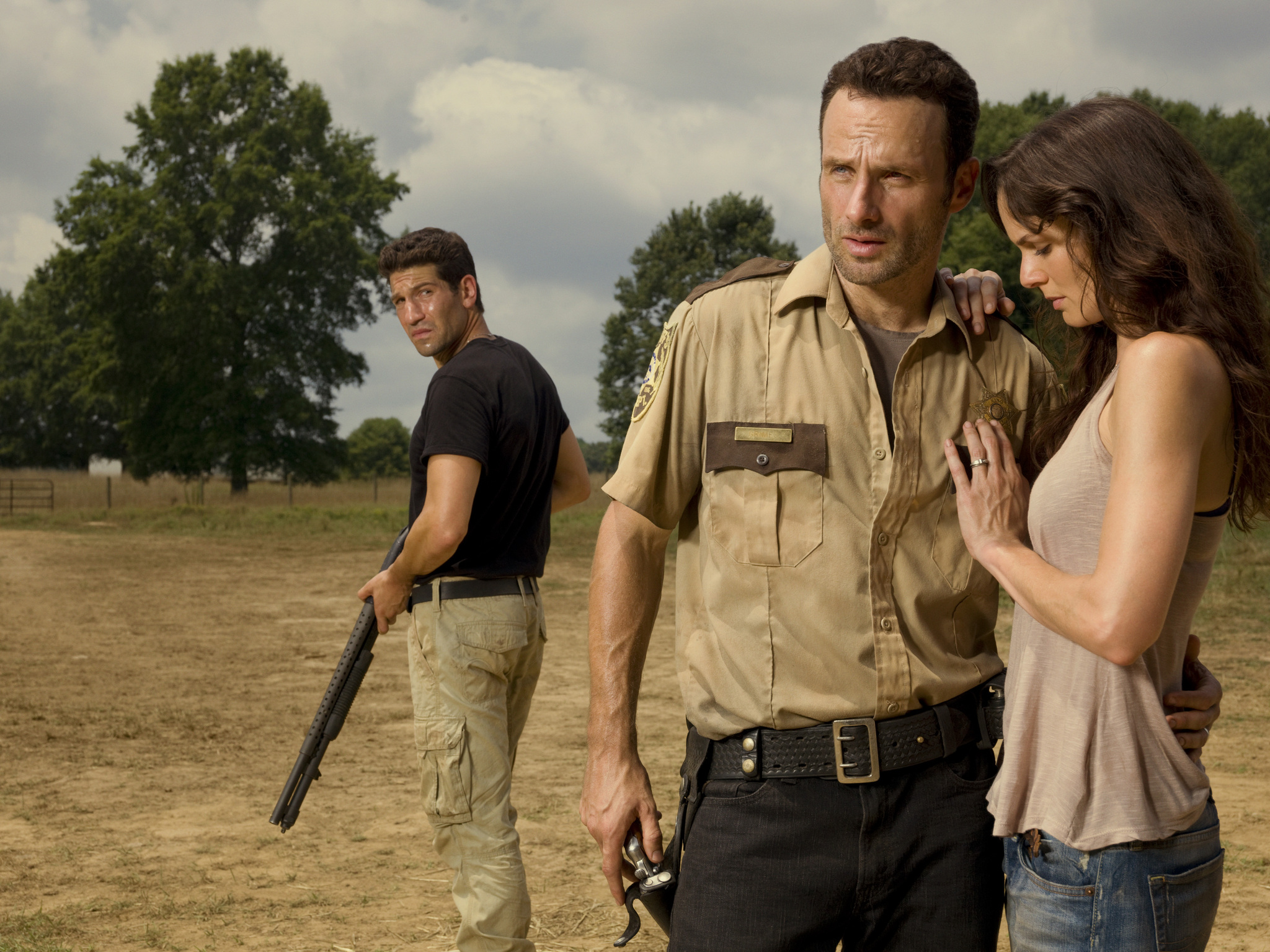 Still of Andrew Lincoln, Sarah Wayne Callies and Jon Bernthal in Vaikstantys numireliai (2010)