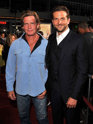 Thomas Haden Church and Bradley Cooper at event of All About Steve (2009)